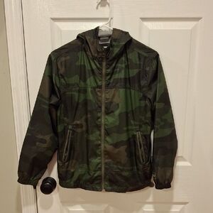 GAP Green Camouflage Kids Raincoat.  Size12